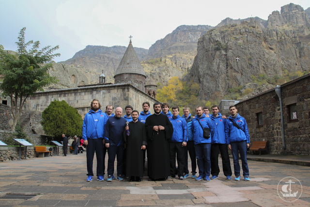 студенты СПбПДА посетили Армению