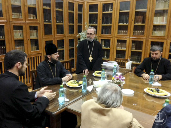 Архиепископ Амвросий посетил Богословский факультет имени Патриарха Юстиниана Бухарестского университета (Румынская Православная Церковь)