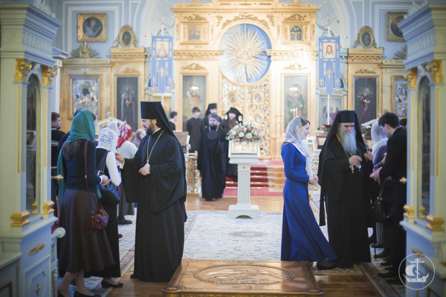 В день памяти Трех Святителей в академическом храме совершена литургия на греческом языке 