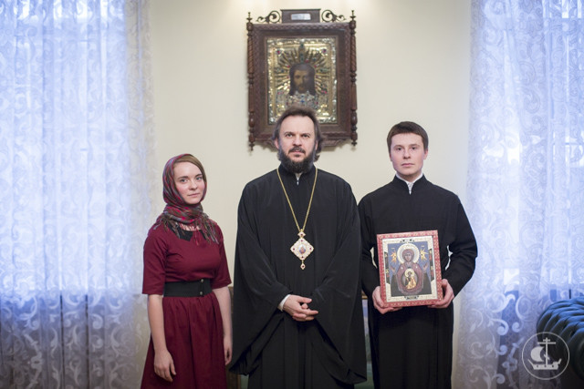 Архиепископ Амвросий благословил студентов Духовной академии на супружество