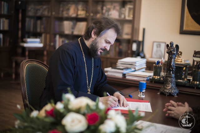 Заключено соглашение о продлении сотрудничества Духовной академии с «Православным центром духовного возрождения»