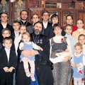 Протоиерей Иоанн Осяк: «У нас 18 детей: 8 мальчиков и 10 девочек»