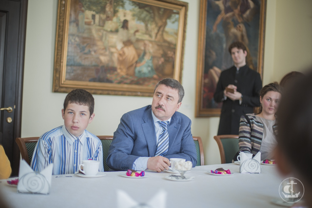 Дети, видевшие войну. Архиепископ Амвросий встретился с детьми из Донбасса