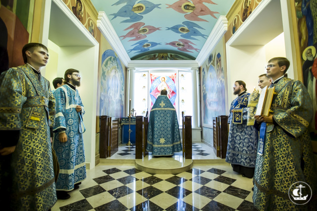 Домовой Успенский храм Духовной академии отмечает престольный праздник
