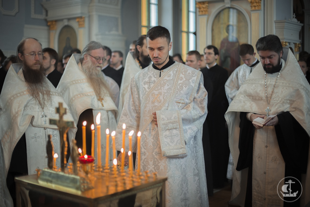 Санкт-Петербург молитвенно почтил память митрополита Никодима (Ротова)