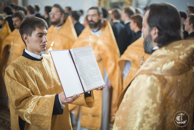 Архиепископ Амвросий совершил Божественную литургию и молебен о сохранении творения Божия