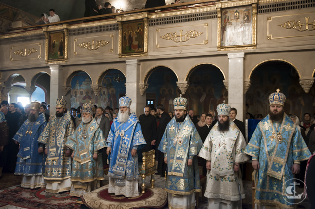 Архиепископ Петергофский Амвросий принял участие в торжествах по случаю Актового дня МДА