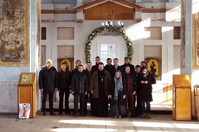 Студенты Духовной Академии совершили паломничество в Коневский монастырь