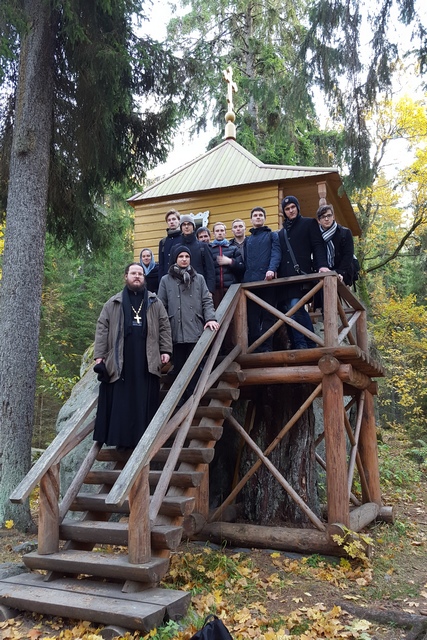 Студенты Духовной Академии совершили паломничество в Коневский монастырь