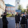 Семинаристы провели экскурсию по Александро-Невской Лавре для участников социального движения «Линия Жизни»