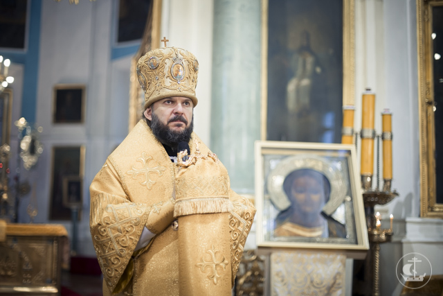 Архиепископ Амвросий совершил Литургию в Князь-Владимирском соборе Санкт-Петербурга