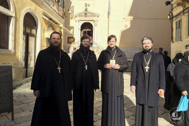 Сотрудники Санкт-Петербургской Духовной Академии посетили святыни Италии и Греции