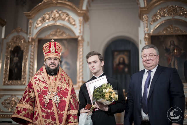 В День Российского студенчества Смольный собор Петербурга торжественно возвращён Церкви