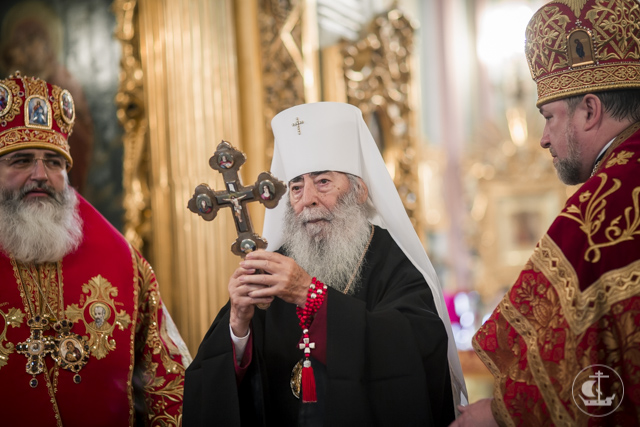 В день 87-летия митрополиту Владимиру (Котлярову) вручена золотая медаль св. апостола и евангелиста Иоанна Богослова 