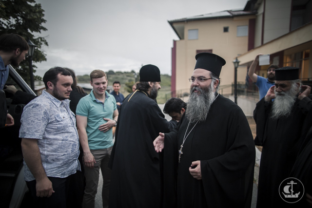 Находящиеся в Греции ректор и студенты Духовной Академии встретились с игуменом Ватопедского монастыря  