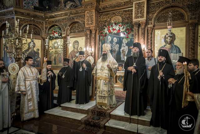 Архиепископ Амвросий и студенты Академии встретили праздник Вознесения Господня в г. Катерини, Греция