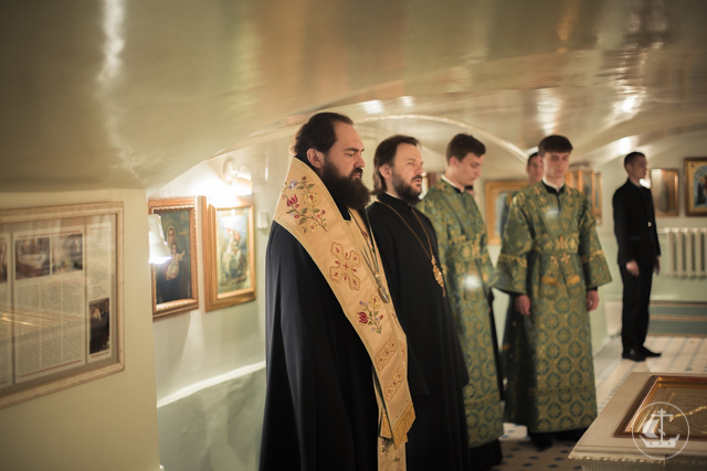 Православный Санкт-Петербург отмечает день прославления святого праведного Иоанна Кронштадтского.