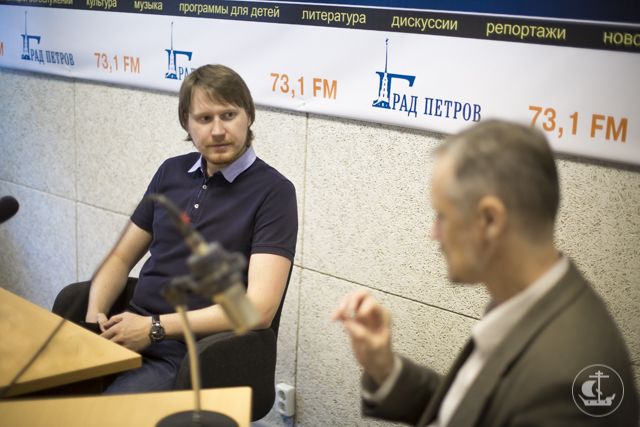 Новый автор Издательства Духовной Академии принял участие в записи программы на радио «Град Петров»