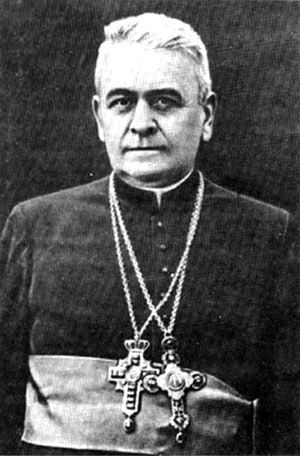 Архиепископ Амвросий посетил место погребения протопресвитера Гавриила Костельника