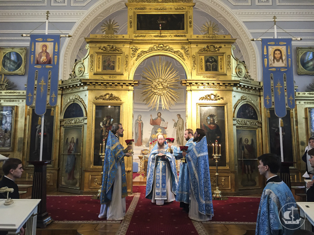 Православный Санкт-Петербург встретил праздник Казанской иконы Божией Матери