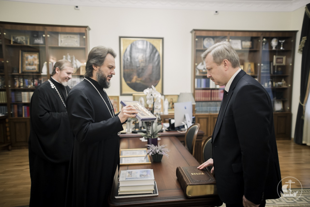 Архиепископ Амвросий встретился с главой Центрального района Петербурга