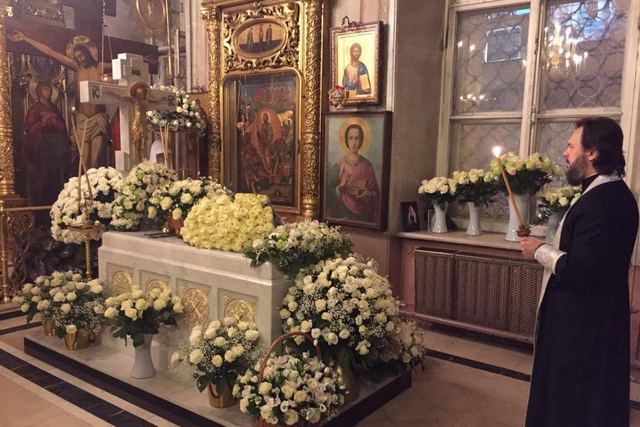 Архиепископ Амвросий совершил панихиду у гробницы Святейшего Патриарха Алексия II