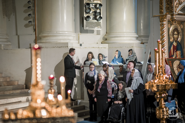 Божественная литургия в Смольном соборе открыла Рождественские чтения 2017 года