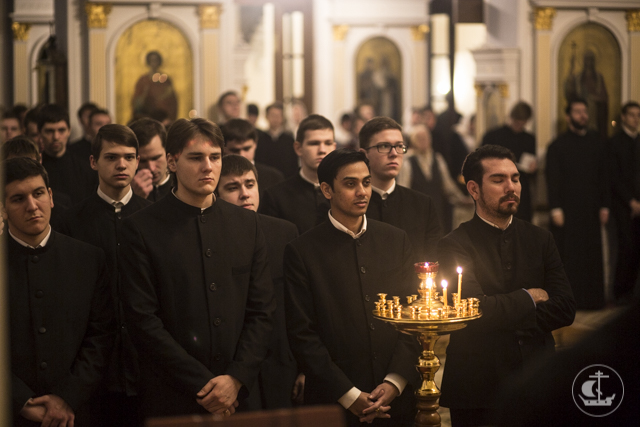Духовная Академия молитвенно почтила память святителя Николая Мир Ликийского