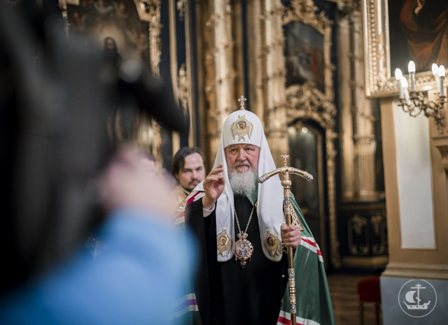 Владыка ректор сослужил Святейшему Патриарху Кириллу в Николо-Богоявленском морском соборе