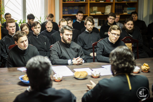В Академии прошел круглый стол, посвященный православной миссии в Российской империи