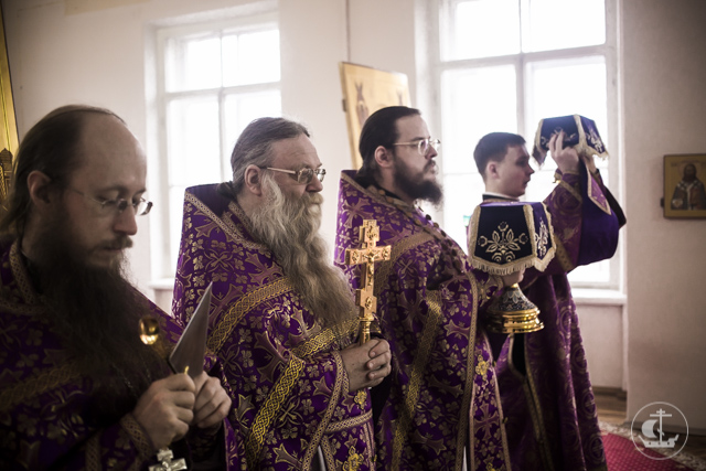 В Неделю святителя Григория Паламы архиепископ Амвросий совершил священническую хиротонию