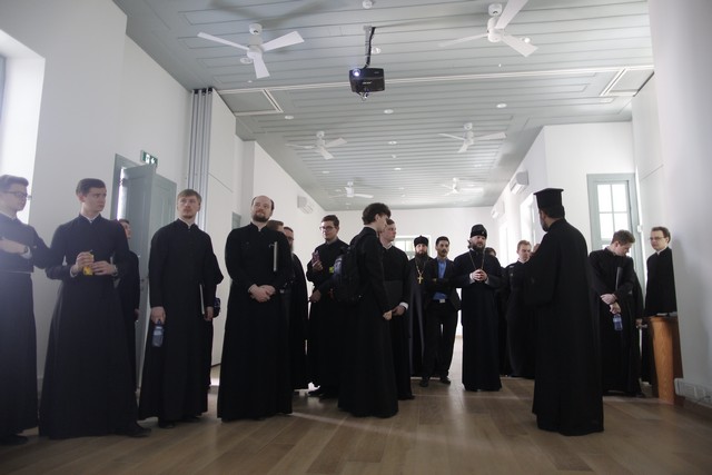 Архиепископ Петергофский Амвросий и студенты духовной академии встретились с блаженнейшим архиепископом Кипрским Хризостомом и посетили Кипрский богословский факультет