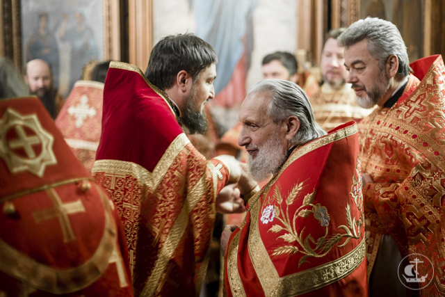 В день Тезоименитства протоиерея Георгия Преображенского Владыка ректор совершил литургию в Вырице