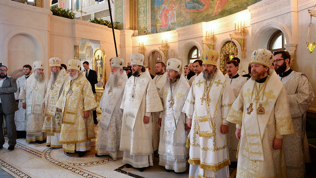 Архиепископ Амвросий сослужил Святейшему Патриарху Кириллу при освящении нового храма Сретенского монастыря