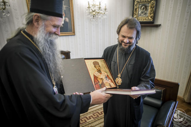 Академии подарен образ ее святого выпускника – святителя Мардария (Ускоковича)