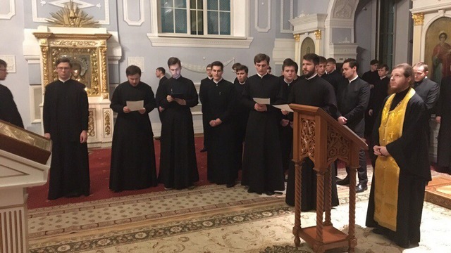 Студенты Академии возобновили традицию молитвы святым выпускникам Академии