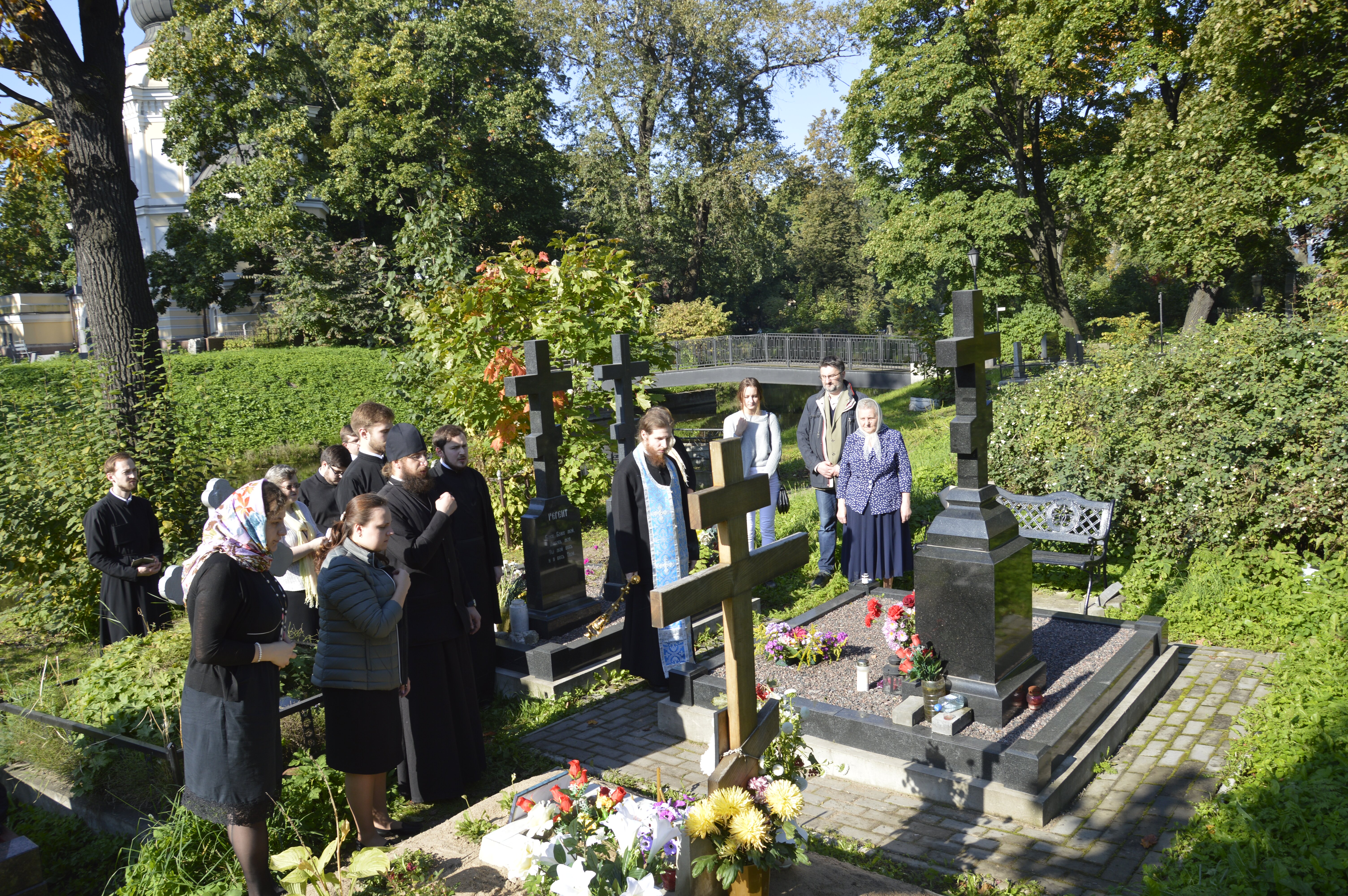 В пятую годовщину преставления протоиерея Георгия Тельписа студенты совершили литию на его могиле