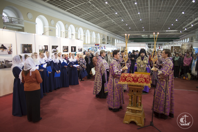 Ректор Духовной Академии принял участие в открытии выставки «Православная Русь»