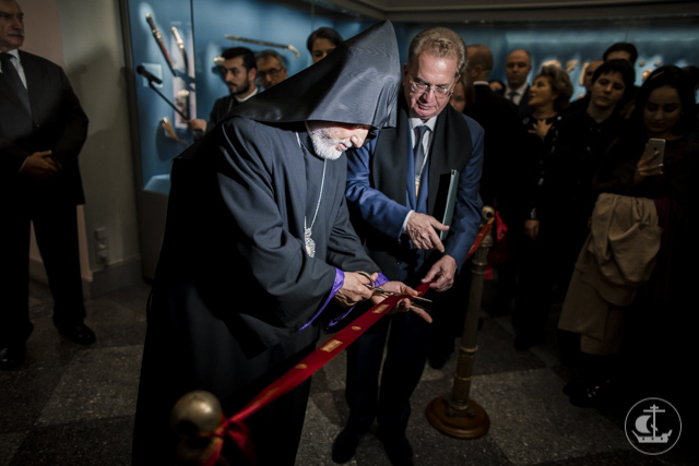 Архиепископ Амвросий принял участие в открытии двух новых выставок в Эрмитаже