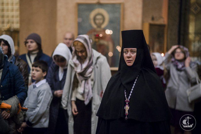 Архиепископ Амвросий совершил Божественную литургию Новодевичьем монастыре Санкт-Петербурга