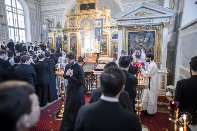 В Неделю по Богоявлении в храмах Духовной Академии прошли праздничные богослужения
