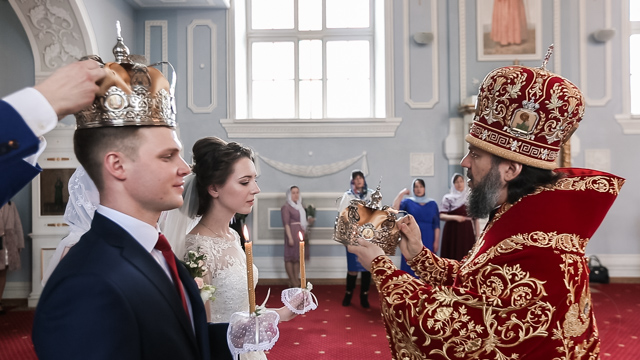 Архиепископ Амвросий совершил Таинство венчания студентов Академии
