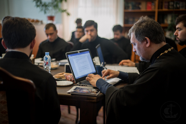 В Санкт-Петербургской Духовной Академии начала работу XМеждународная студенческая конференция
