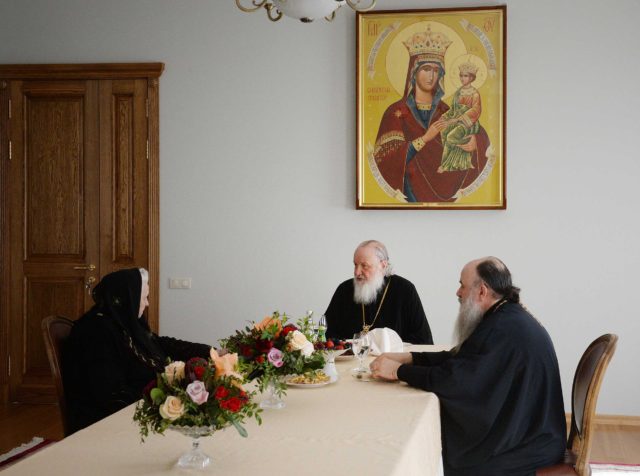 Святейший Патриарх посетил могилы преподавателей Санкт-Петербургской Духовной Академии