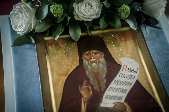 В день памяти преподобного Амвросия Оптинского ректор Академии совершил Литургию