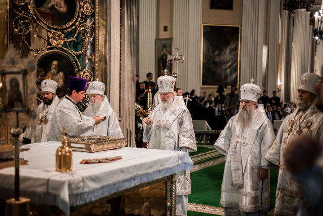 Ректор Духовной Академии сослужил Святейшему Патриарху Кириллу в Александро-Невской Лавре