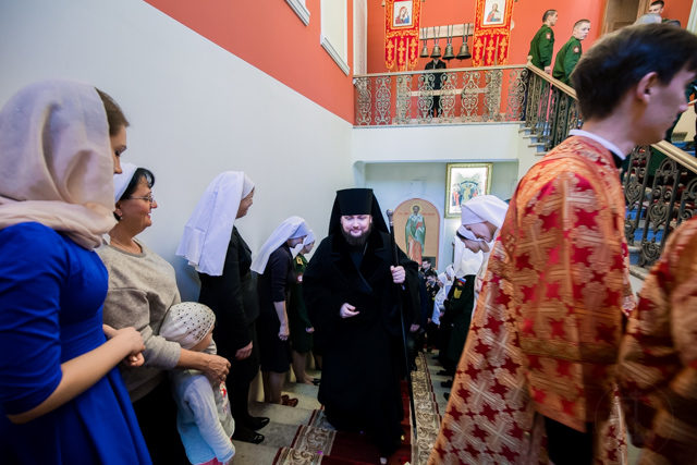 Епископ Серафим совершил Литургию в храме Военно-медицинской академии