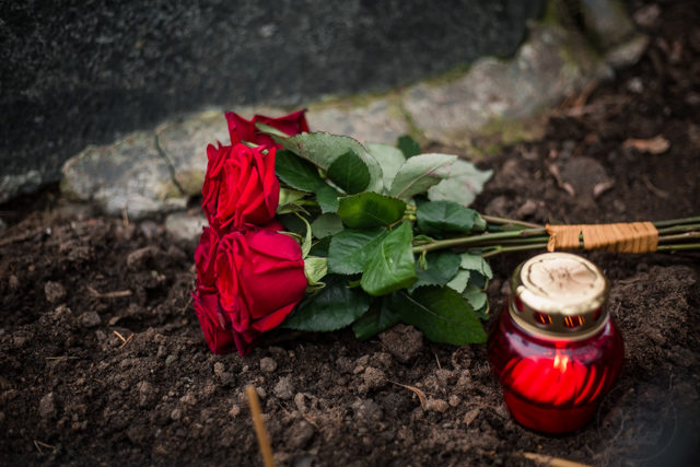 Ректор Духовной Академии совершил заупокойную литию на могиле П. И Чайковского