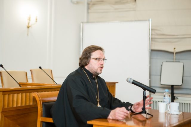 Преподаватель Академии принял участие в мероприятиях, посвященных роли теологии в научном дискурсе